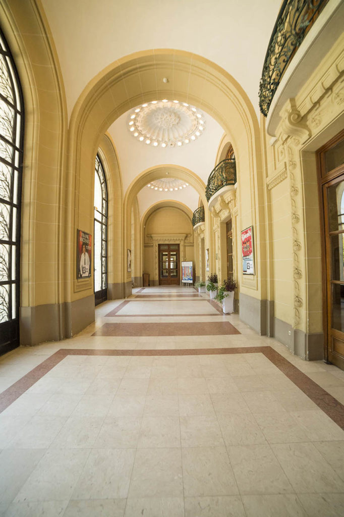 L'Opéra de Vichy - le hall d'accueil